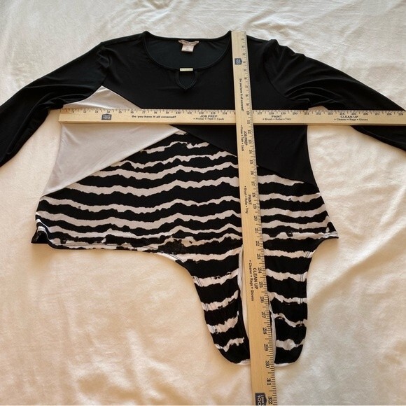 Black White Color Block Wave Pattern Key Hole Cut Out Tie Front Blouse Size PL - Picture 11 of 12